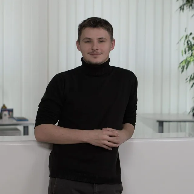 Porträtfoto von Jeremy Bluhm